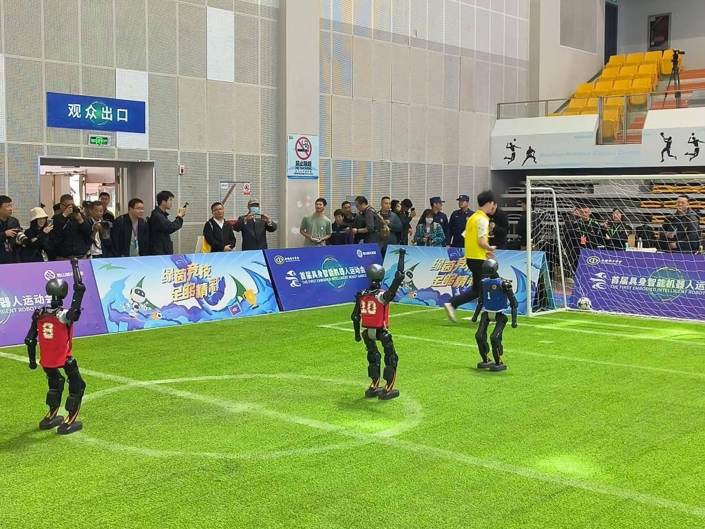 成为世界的脉搏！《七日世界》今日开启PC端全球公测！